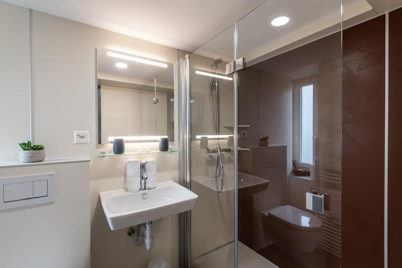 Hotel Greina Rabius Екстер'єр фото